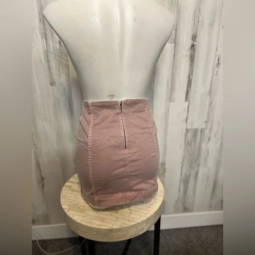Pink mini skirt - Picture 4 of 5